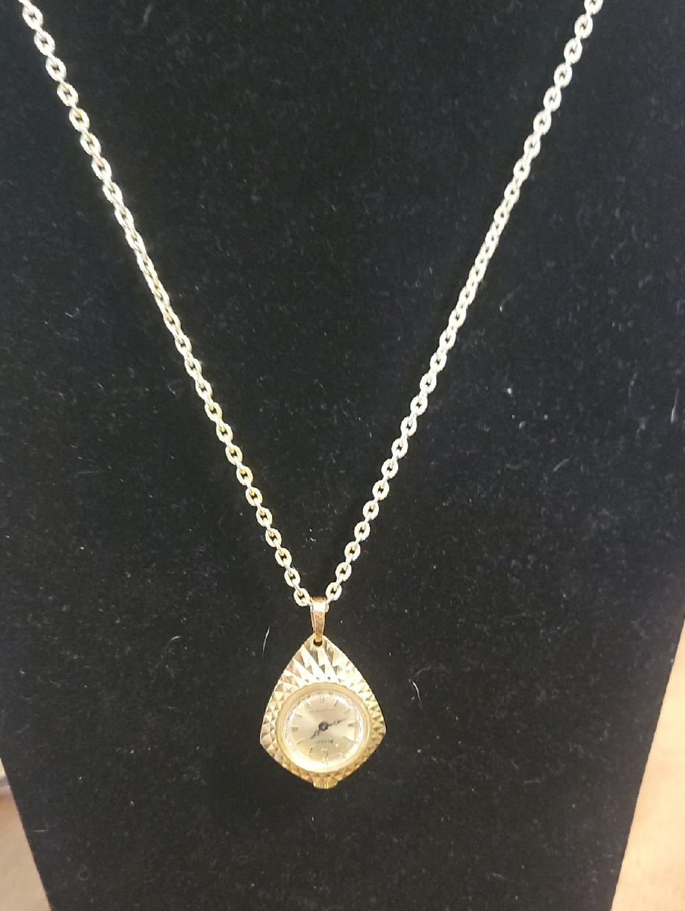 Vintage Coro Gold Platted Manual Watch Pendant Necklace -